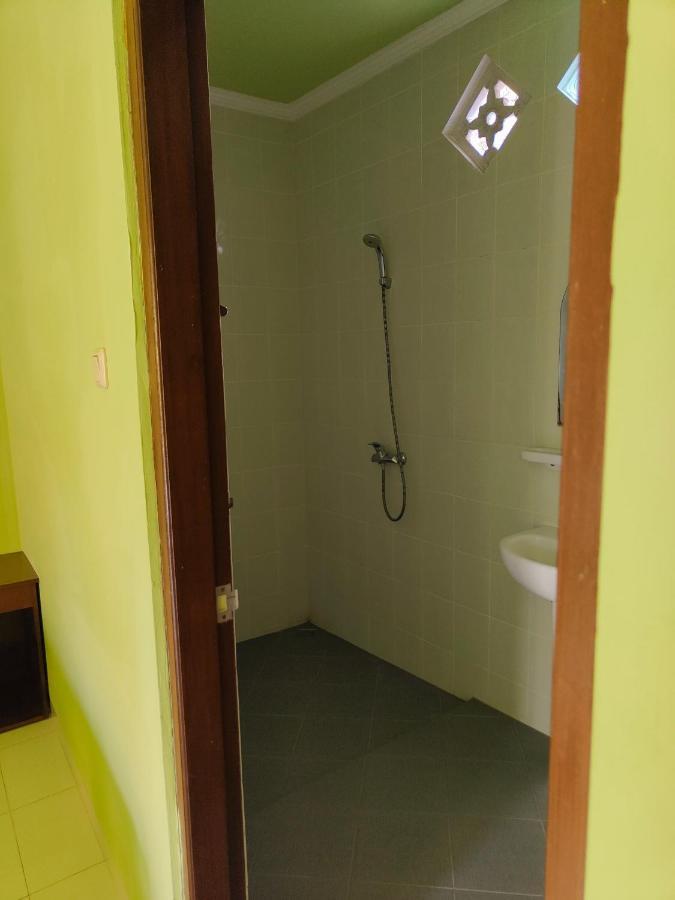 Berlian Inn Kuta Beach Extérieur photo