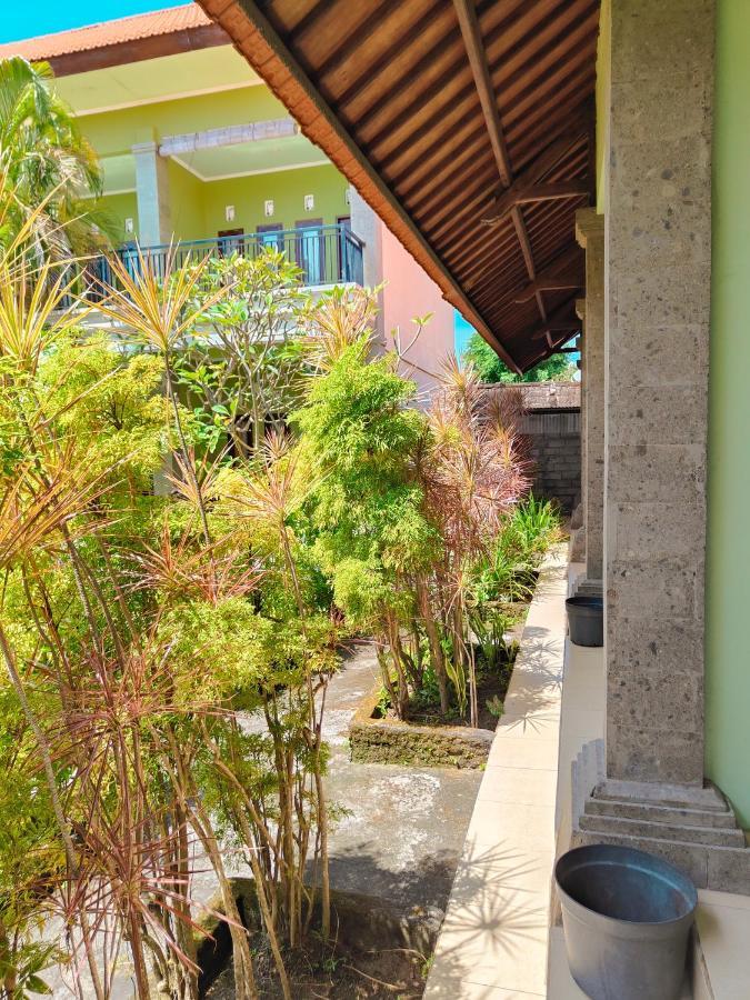 Berlian Inn Kuta Beach Extérieur photo