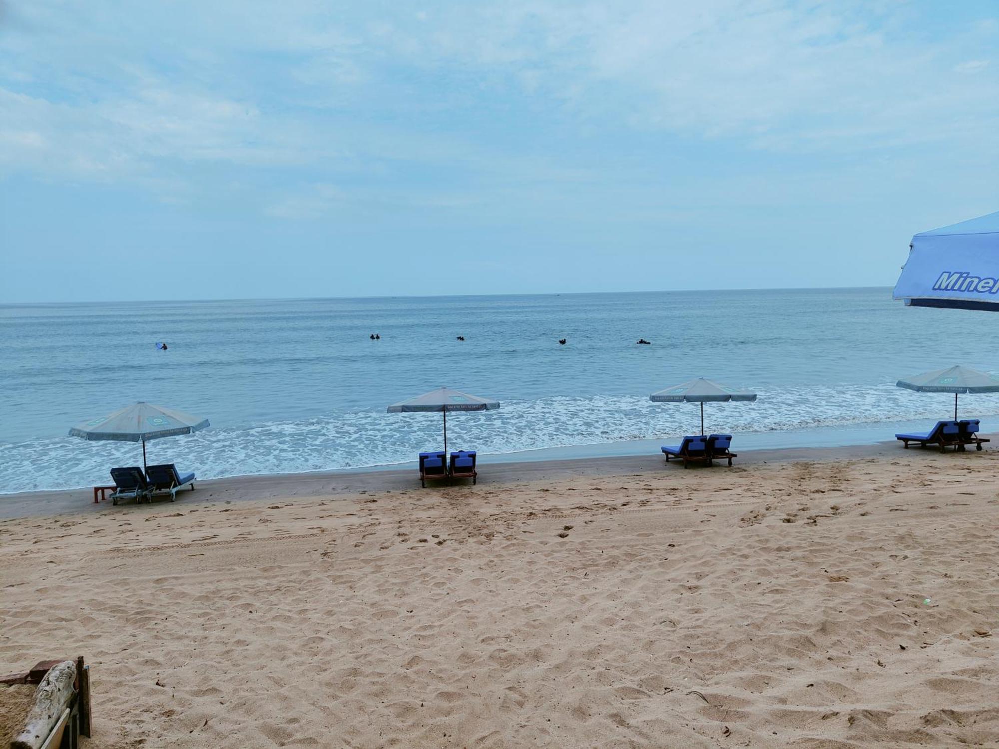 Berlian Inn Kuta Beach Extérieur photo