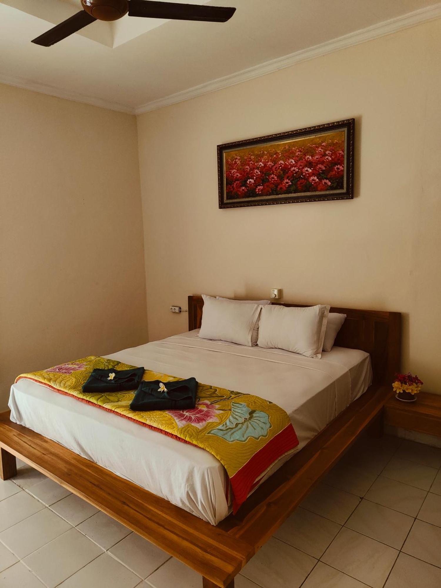 Berlian Inn Kuta Beach Extérieur photo